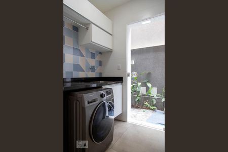 Casa de condomínio à venda com 360m², 4 quartos e 2 vagasÁrea de serviço