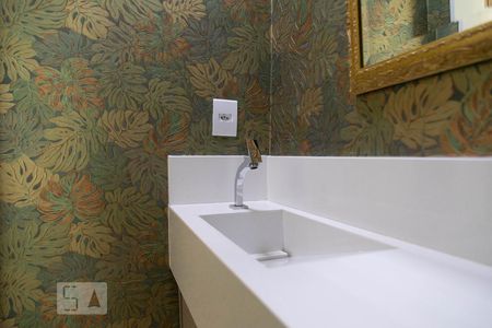 Casa de condomínio à venda com 360m², 4 quartos e 2 vagasLavabo 