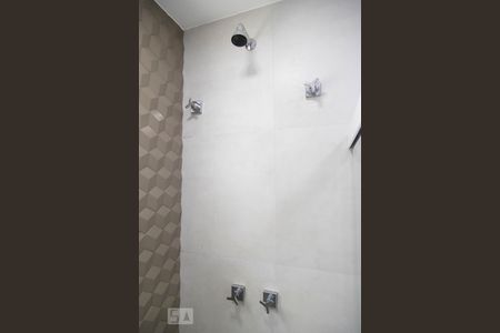 Casa de condomínio à venda com 360m², 4 quartos e 2 vagasBanheiro da suíte 2