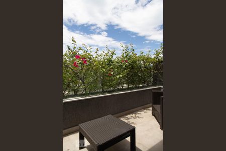 Casa de condomínio à venda com 360m², 4 quartos e 2 vagasVaranda da suíte 3