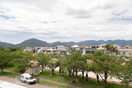 Casa de condomínio à venda com 360m², 4 quartos e 2 vagasVista do sótão