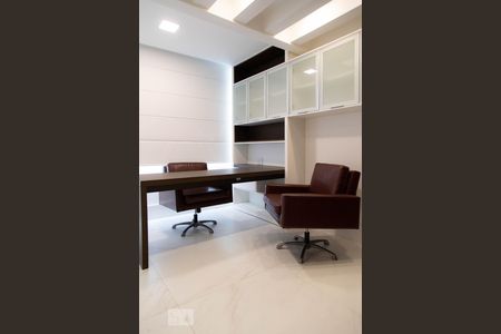 Casa de condomínio à venda com 360m², 4 quartos e 2 vagasSuíte 2