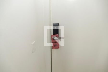 Apartamento à venda com 74m², 2 quartos e 1 vagaPorta entrada 