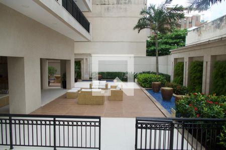 Apartamento à venda com 74m², 2 quartos e 1 vagaÁrea comum - Piscina