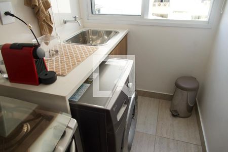 Apartamento à venda com 74m², 2 quartos e 1 vagaÁrea serviço 