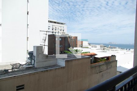 Apartamento à venda com 74m², 2 quartos e 1 vagaSala varanda vista 