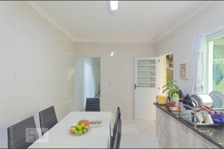 Casa à venda com 150m², 4 quartos e 2 vagasCozinha