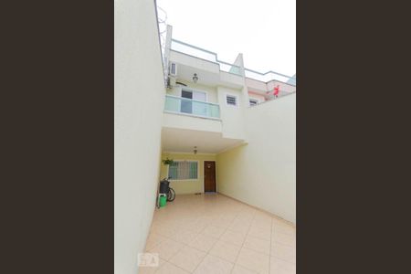 Casa à venda com 150m², 4 quartos e 2 vagasFachada