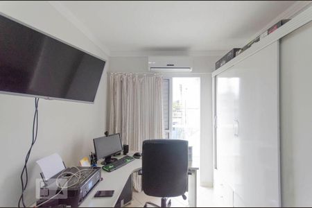 Casa à venda com 150m², 4 quartos e 2 vagasSuíte 2