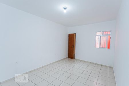 Casa para alugar com 100m², 1 quarto e 1 vagaQuarto