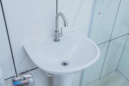 Casa para alugar com 100m², 1 quarto e 1 vagaDetalhe banheiro