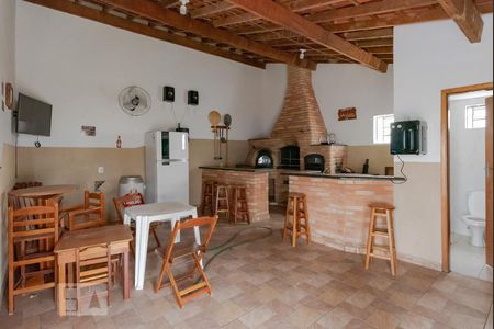 Apartamento para alugar com 48m², 2 quartos e 1 vaga Apartamento para alugar com 48m², 2 quartos e 1 vagaÁrea comum - Churrasqueira