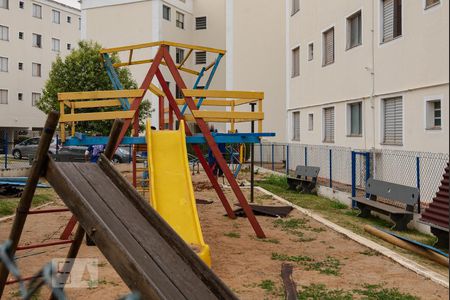 Apartamento para alugar com 48m², 2 quartos e 1 vaga Apartamento para alugar com 48m², 2 quartos e 1 vagaÁrea Comum - Playground