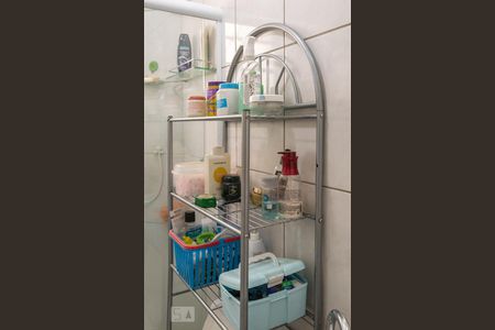 Apartamento para alugar com 48m², 2 quartos e 1 vaga Apartamento para alugar com 48m², 2 quartos e 1 vagaDetalhe do banheiro