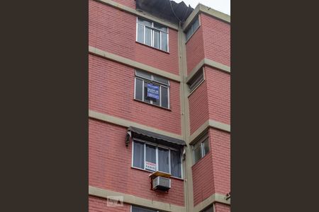 Apartamento à venda com 100m², 2 quartos e sem vaga Apartamento à venda com 100m², 2 quartos e sem vagaPlaquinha Instalada no Imóvel de Frente pra Rua