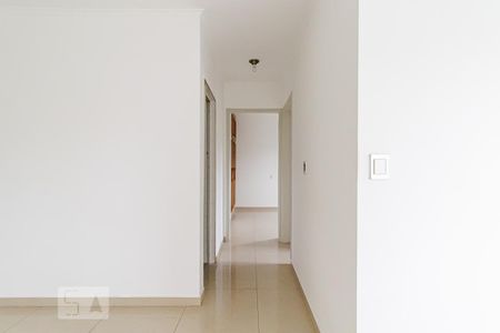 Corredor de apartamento à venda com 2 quartos, 57m² em Jardim Patente, São Paulo