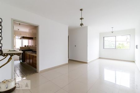 Apartamento à venda com 2 quartos, 57m² em Jardim Patente, São Paulo