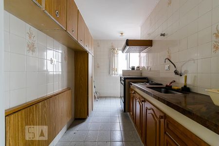 Cozinha de apartamento à venda com 2 quartos, 57m² em Jardim Patente, São Paulo