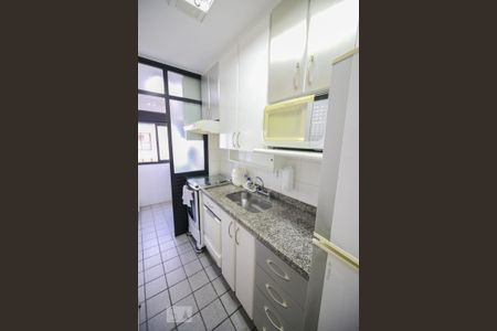 Apartamento para alugar com 56m², 2 quartos e 2 vagas Apartamento para alugar com 56m², 2 quartos e 2 vagasCozinha