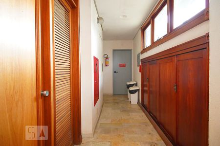 Apartamento para alugar com 352m², 4 quartos e sem vagaEntrada de Serviço
