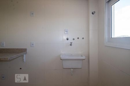 Cozinha e Área de Serviço de apartamento à venda com 2 quartos, 72m² em Camaquã, Porto Alegre