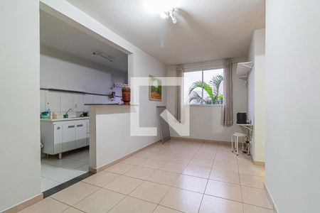 Sala de apartamento para alugar com 2 quartos, 54m² em Parque São Vicente, Santo André