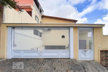 Casa de condomínio para alugar com 75m², 2 quartos e 1 vaga Casa de condomínio para alugar com 75m², 2 quartos e 1 vagaFachada