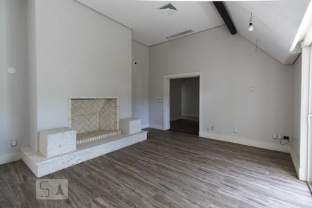 Casa de condomínio à venda com 980m², 4 quartos e 8 vagasSala estar íntimo