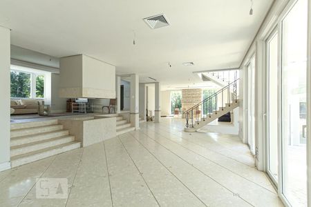 Sala de casa de condomínio à venda com 4 quartos, 980m² em Ipanema, Porto Alegre