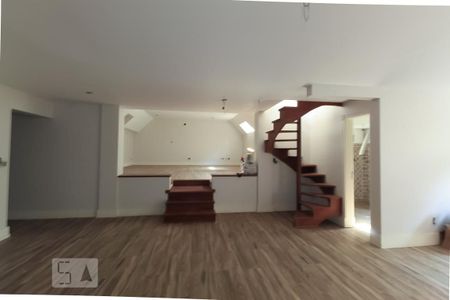 Casa de condomínio à venda com 980m², 4 quartos e 8 vagasSala de cinema