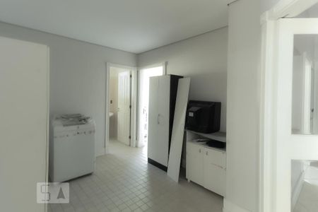 Casa de condomínio à venda com 980m², 4 quartos e 8 vagasDespensa