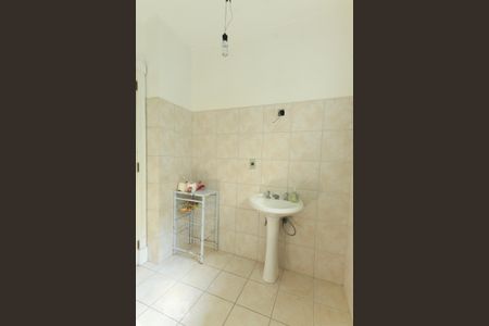 Casa de condomínio à venda com 980m², 4 quartos e 8 vagasBanheiro