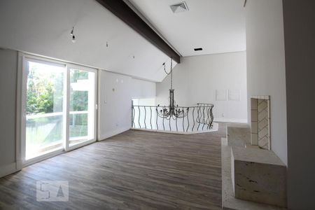 Casa de condomínio à venda com 980m², 4 quartos e 8 vagasSala estar íntimo