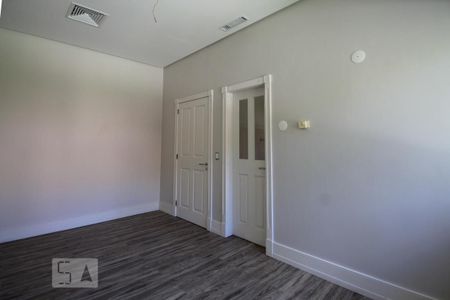 Casa de condomínio à venda com 980m², 4 quartos e 8 vagasSuíte 1