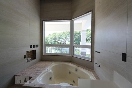 Casa de condomínio à venda com 980m², 4 quartos e 8 vagasBanheiro da suíte 3