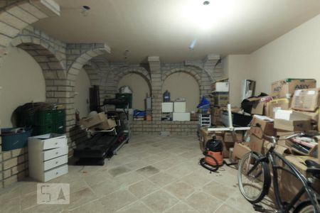 Casa de condomínio à venda com 980m², 4 quartos e 8 vagasDeposito