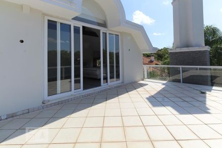 Casa de condomínio à venda com 980m², 4 quartos e 8 vagasSacada da suíte master
