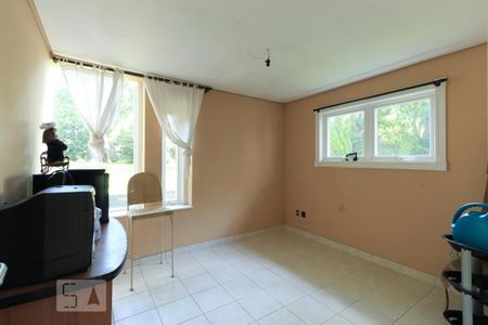 Casa de condomínio à venda com 980m², 4 quartos e 8 vagascasa de serviço