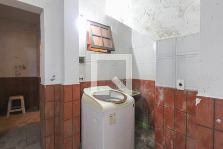 Casa à venda com 227m², 4 quartos e 4 vagascasa 2 - Área de Serviço