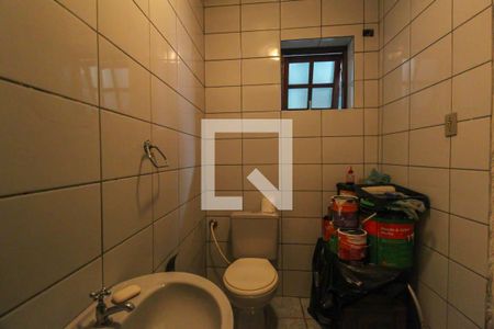 Casa à venda com 227m², 4 quartos e 4 vagasBanheiro de Serviço