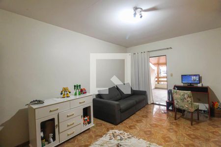 Casa à venda com 227m², 4 quartos e 4 vagasSuite