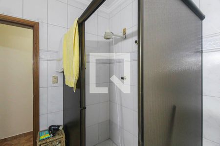 Casa à venda com 227m², 4 quartos e 4 vagasBanheiro 1