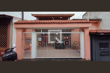 Casa à venda com 227m², 4 quartos e 4 vagasGaragem