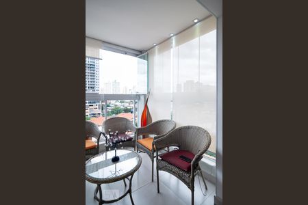 Varanda de apartamento para alugar com 2 quartos, 54m² em Jardim das Acácias, São Paulo