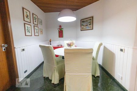 Apartamento à venda com 323m², 3 quartos e 4 vagasSala de jantar