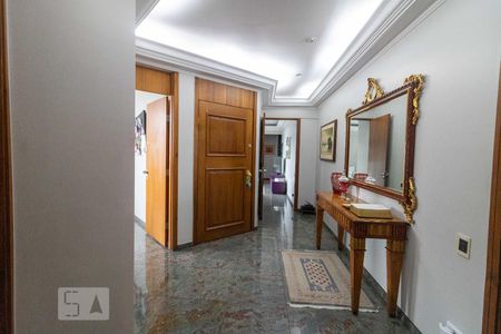 Apartamento à venda com 323m², 3 quartos e 4 vagasCorredor
