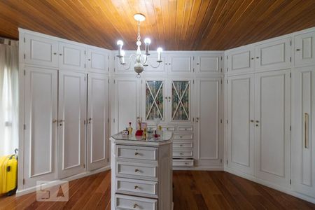 Apartamento à venda com 323m², 3 quartos e 4 vagasCloset da Suíte 3