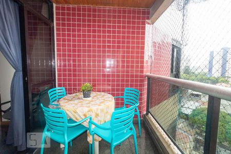 Apartamento à venda com 323m², 3 quartos e 4 vagasVaranda da Suíte 2