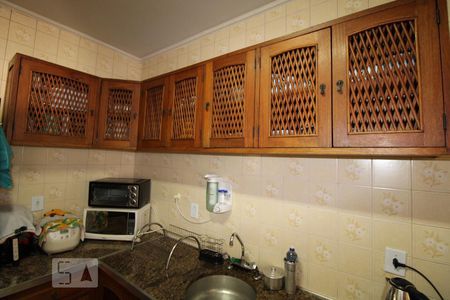 Apartamento à venda com 74m², 2 quartos e 1 vagaCozinha