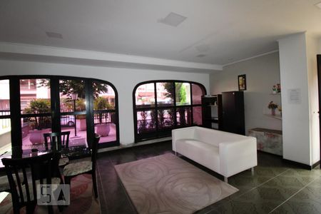 Apartamento à venda com 74m², 2 quartos e 1 vagaÁrea comum - Salão de festas